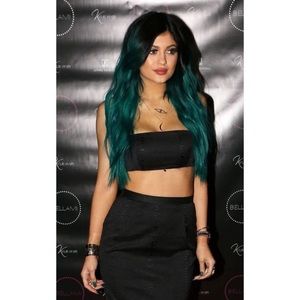 Kylie Jenner’s hair extensions